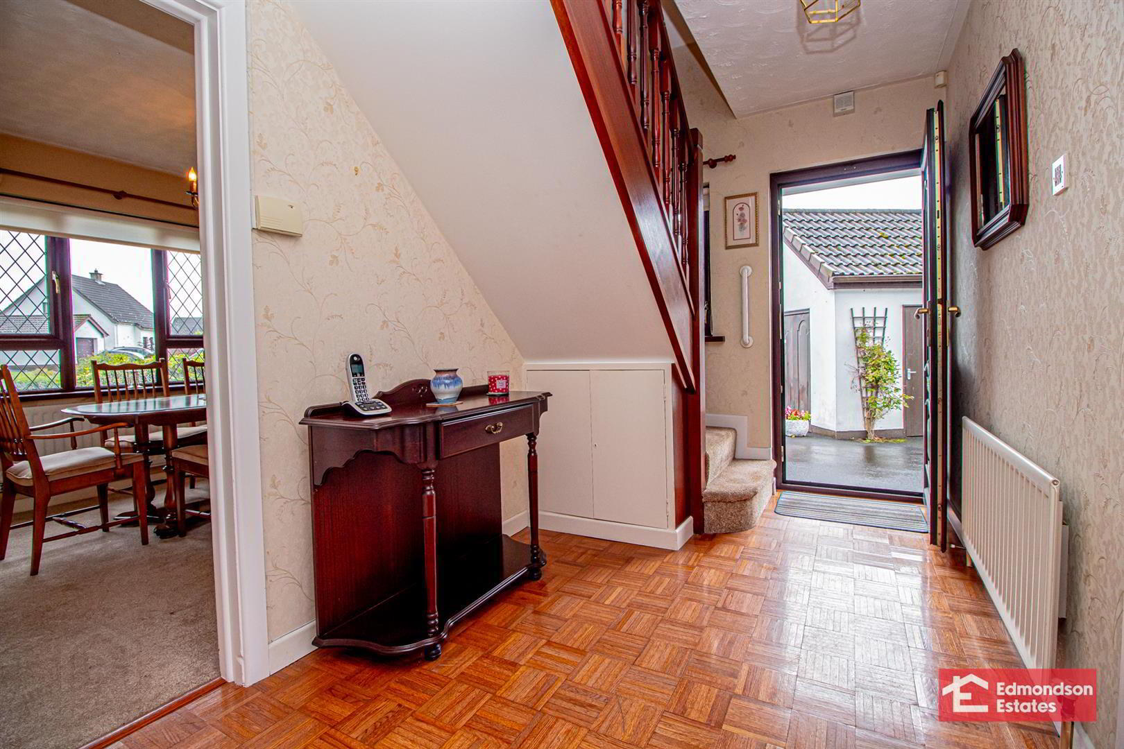101 Gracefield 3 of 32