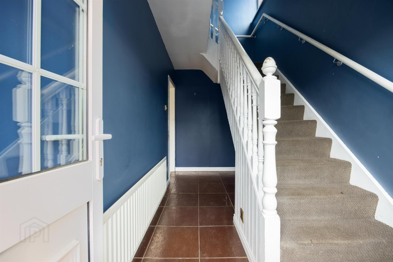 28 Dermott Gardens 2 of 19