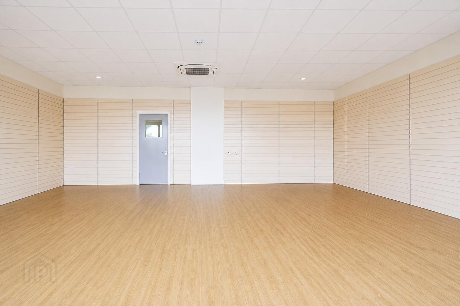 Unit 3, 87/89 Westland Road South 3 of 8
