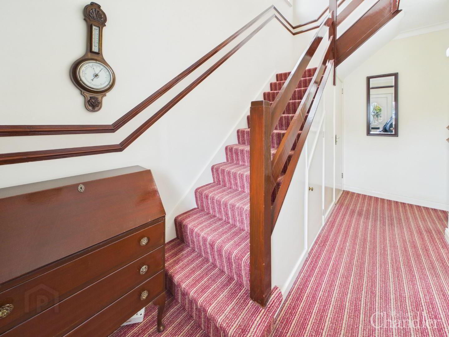 60 Stirling Avenue 2 of 26