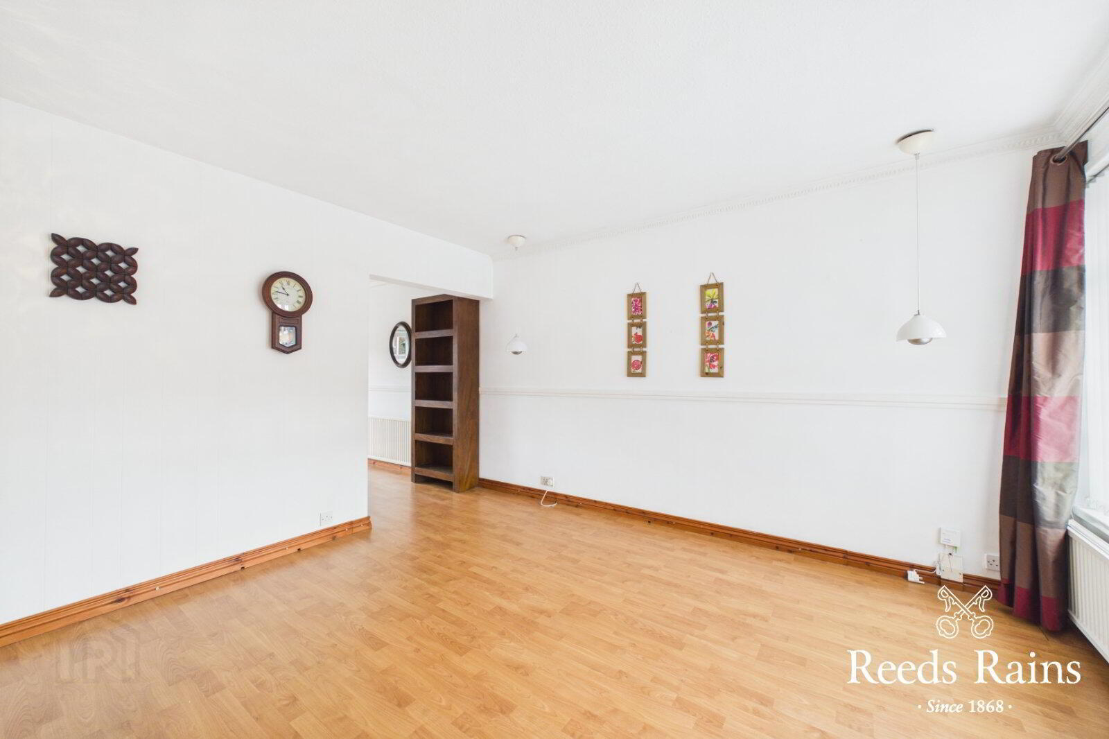 36 Larkfield Gardens 3 of 20