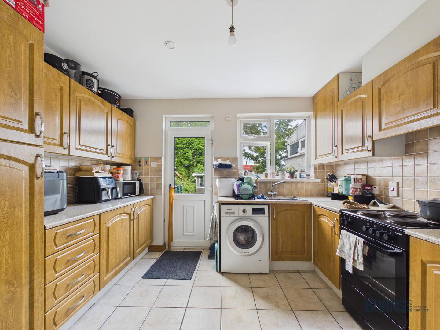 18 Queen's Avenue 3 of 16