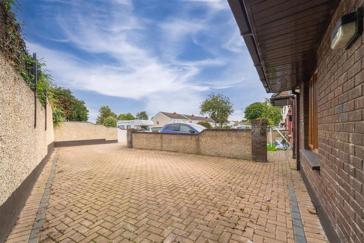 62A Palmerstown Woods 3 of 26