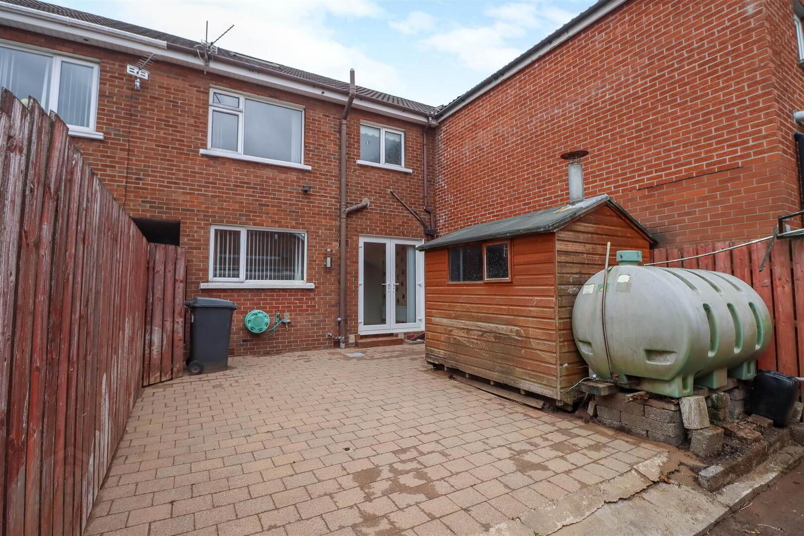 4 Larkfield Grove 20 of 21