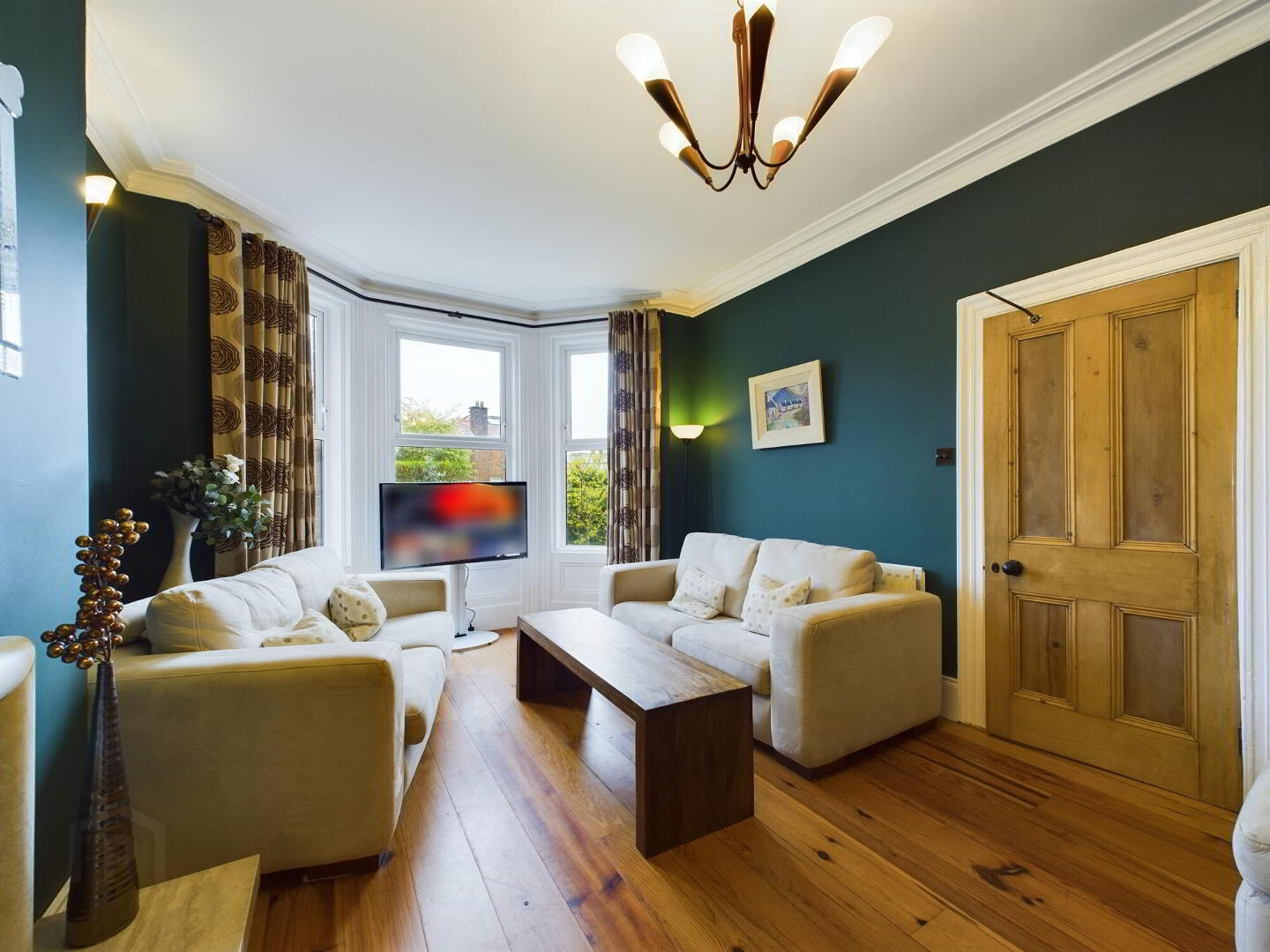375 Upper Newtownards Road 2 of 26