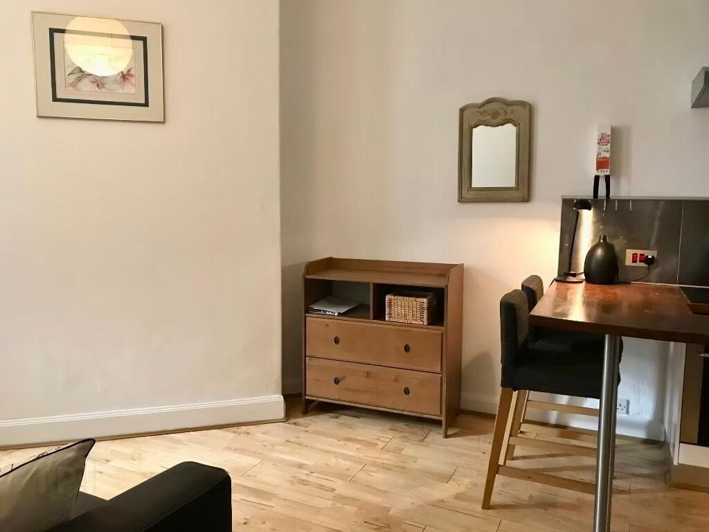 2 Millar Place 3 of 7