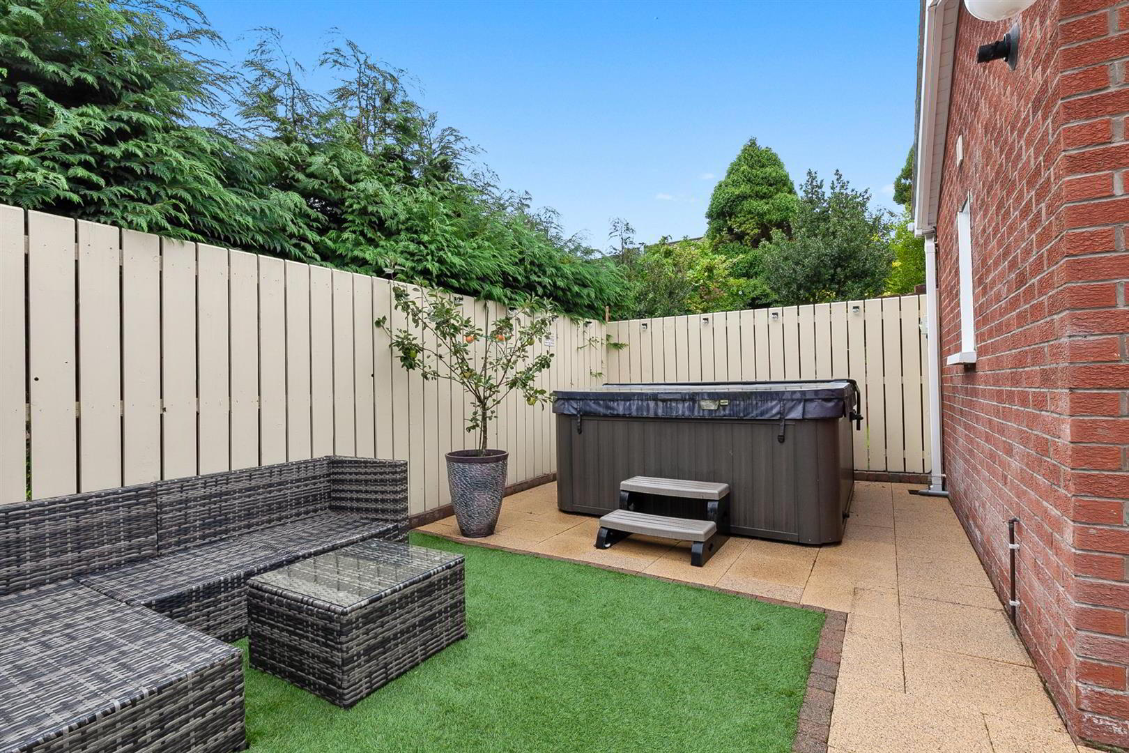 3 Ravelston Drive 22 of 23