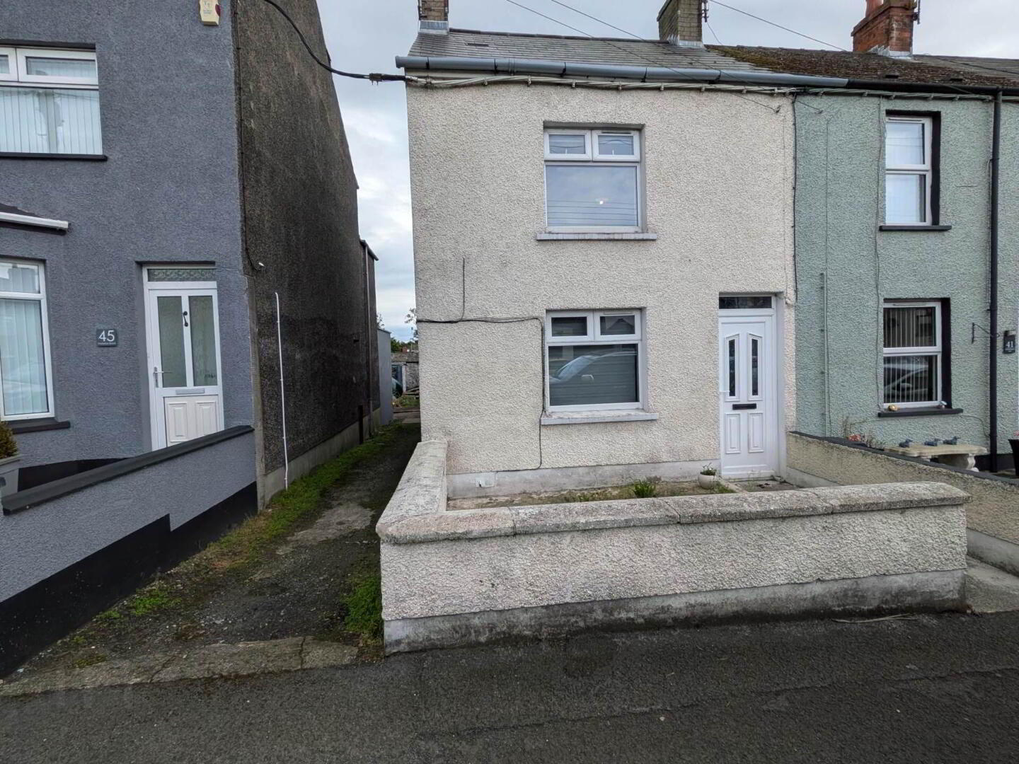 43 Upper Waterloo Road 1 of 8
