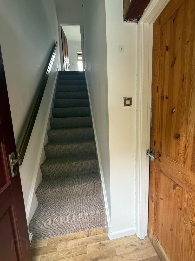 95 Moat Road 2 of 11