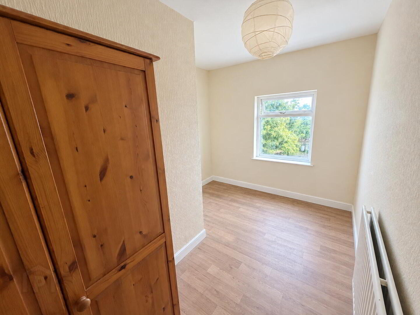 Room 2, 9 Ivy Hill 1 of 6