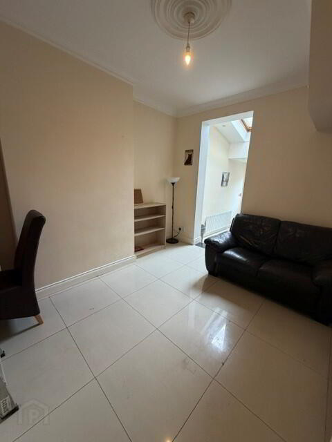 116 Dunluce Avenue 5 of 6