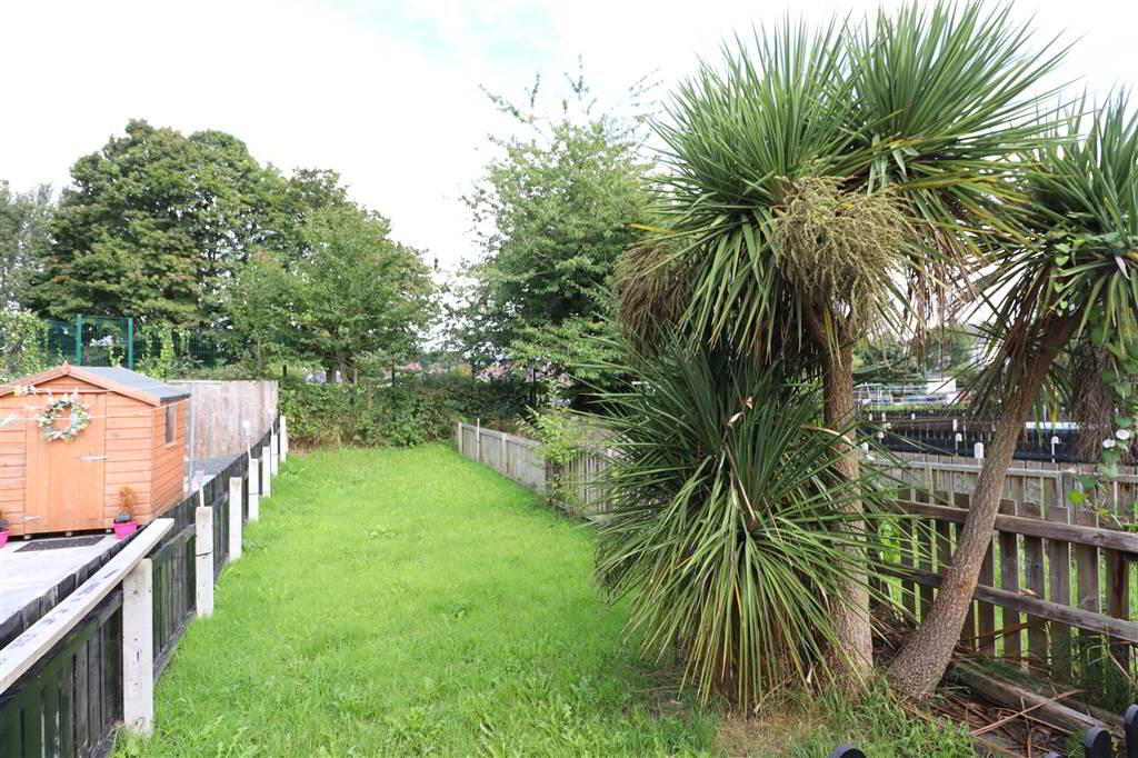 2 Garvey Terrace 18 of 19