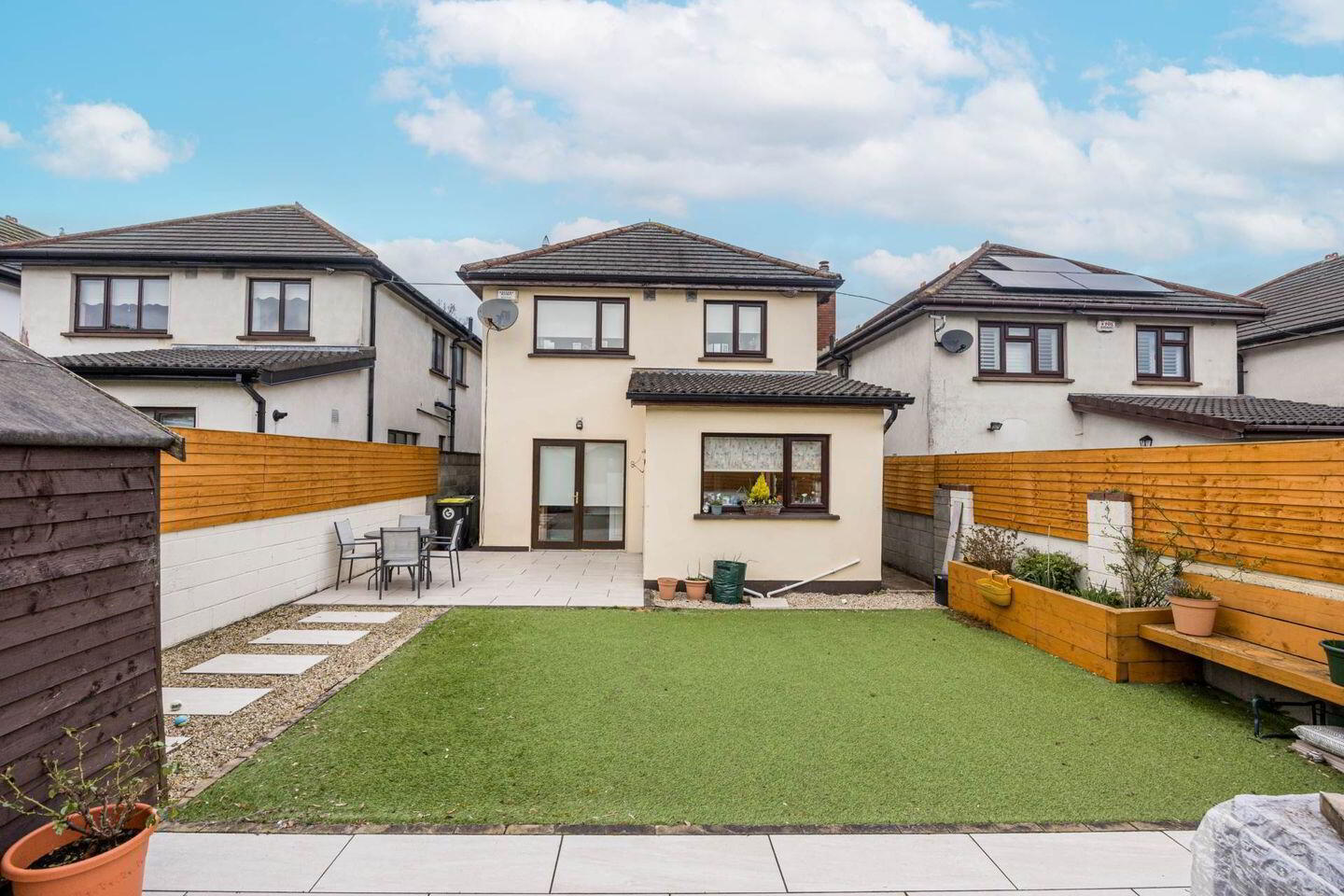 13 Highfield Lawns 16 of 17