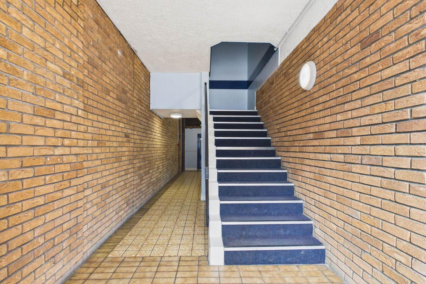 Apt 2, Castlehill Centre 2 of 9