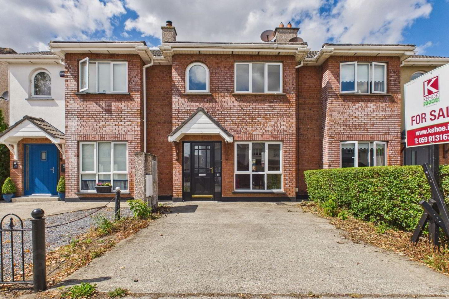 135 Rochfort Manor 1 of 14