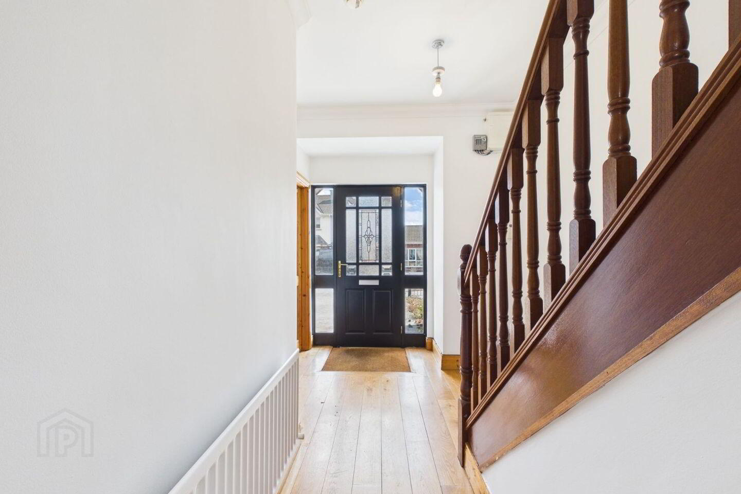 135 Rochfort Manor 2 of 14