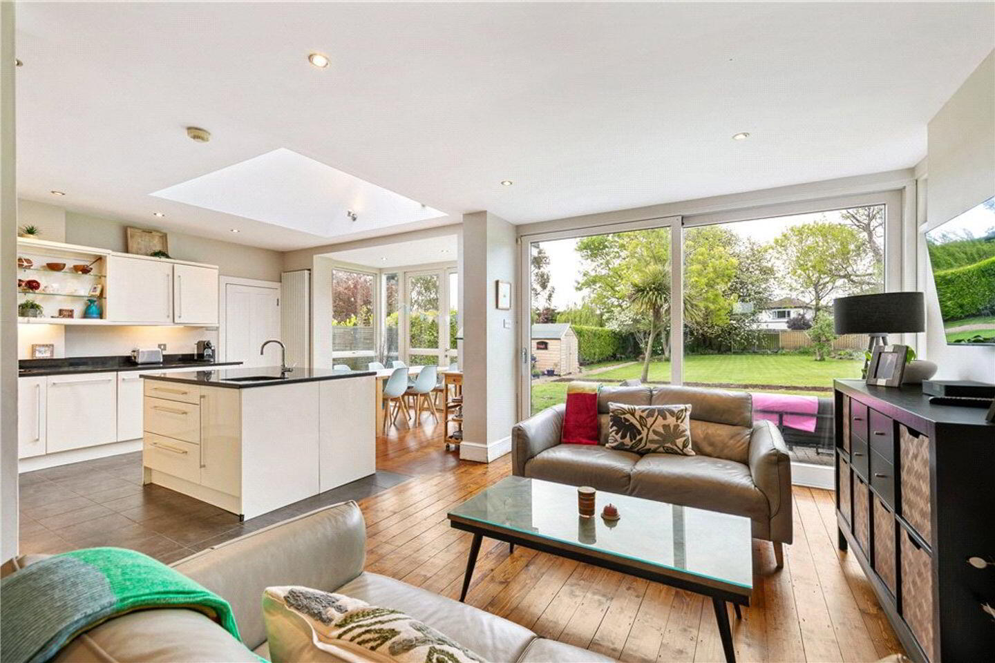 Kilpatrick, 13 Albert Road Upper 3 of 25