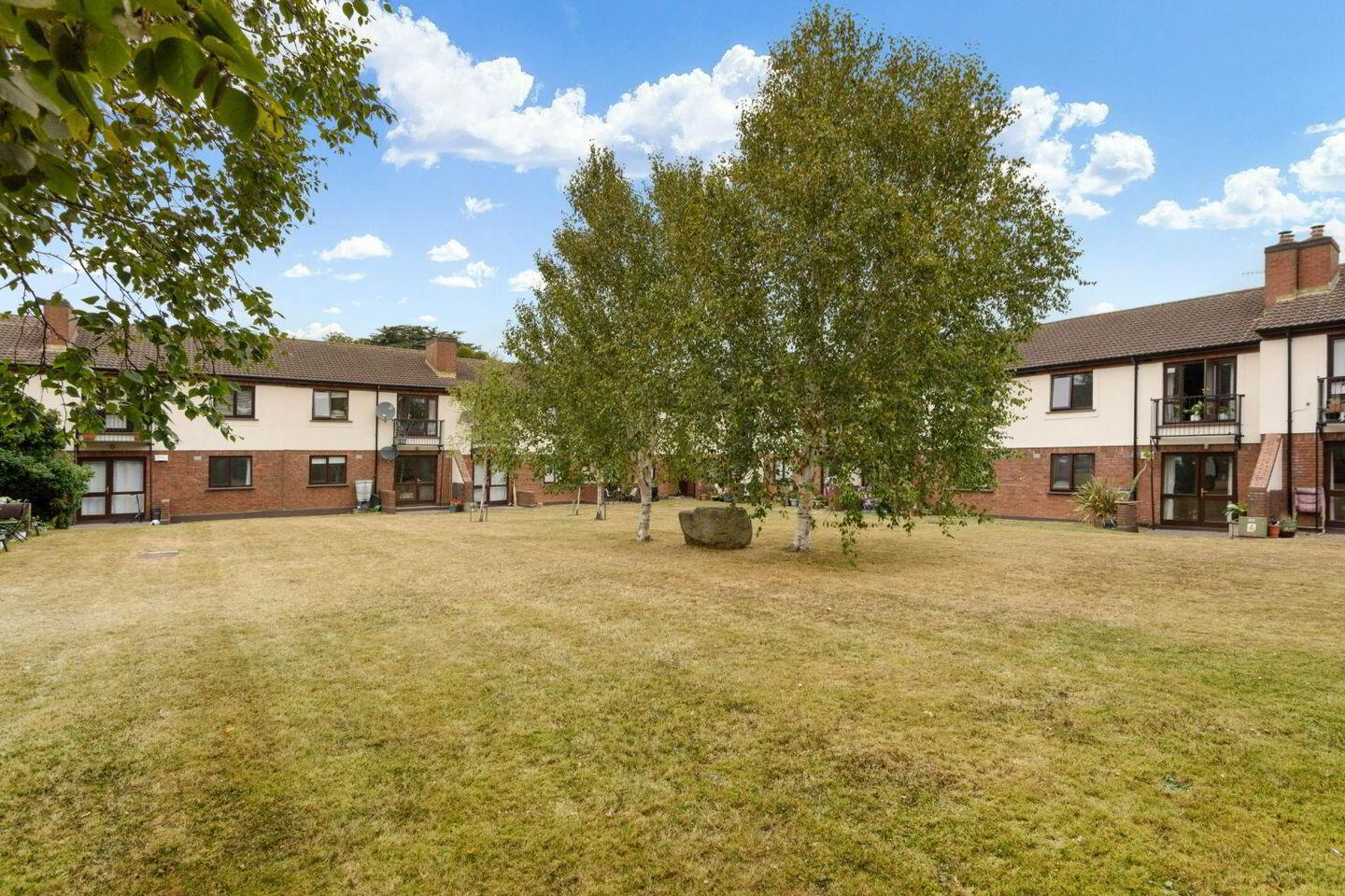 Apartment 11 Monkstown Square 9 of 10