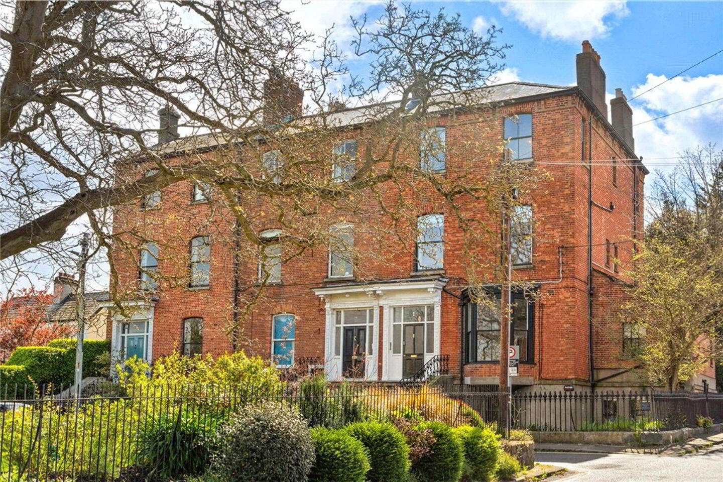 Top Floor Apartment, 1 Eaton Square 1 of 21