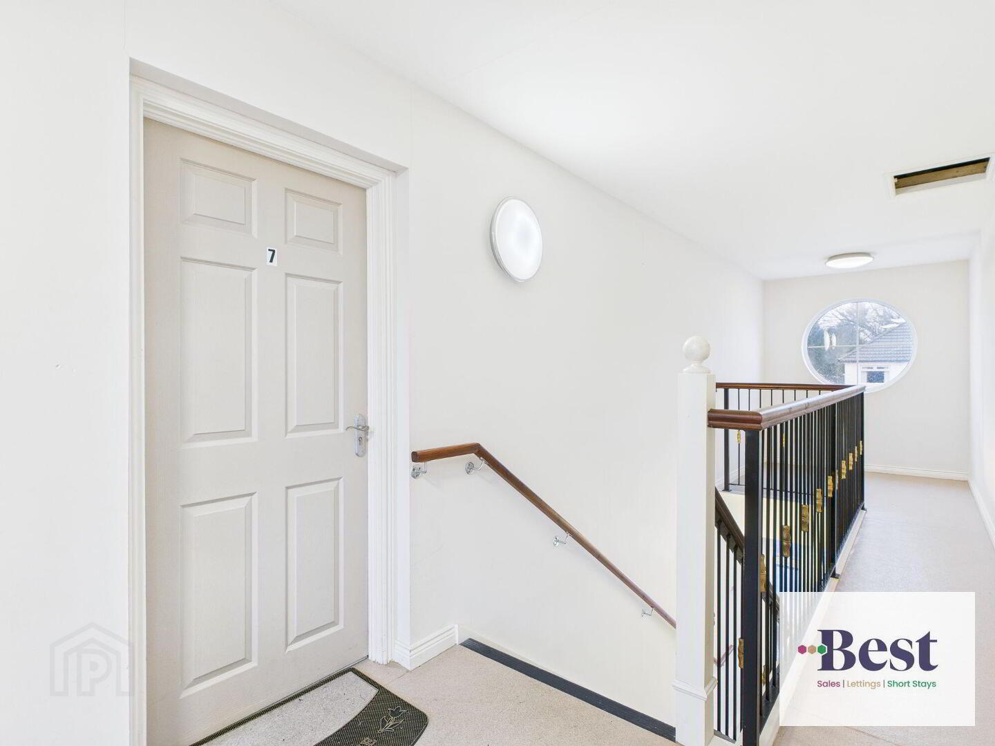 Apartment 7 96-98 Glenarm Road 1 of 9