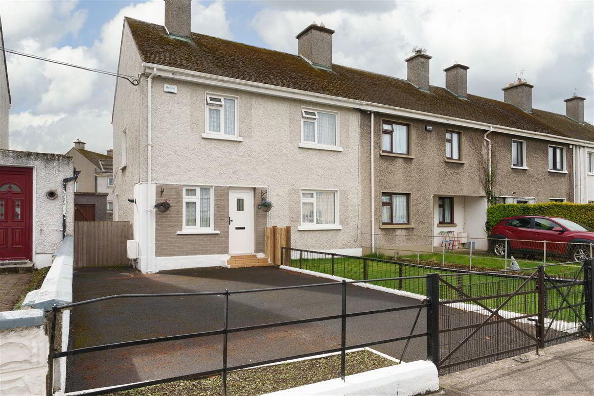 22 Pacelli Road 1 of 14