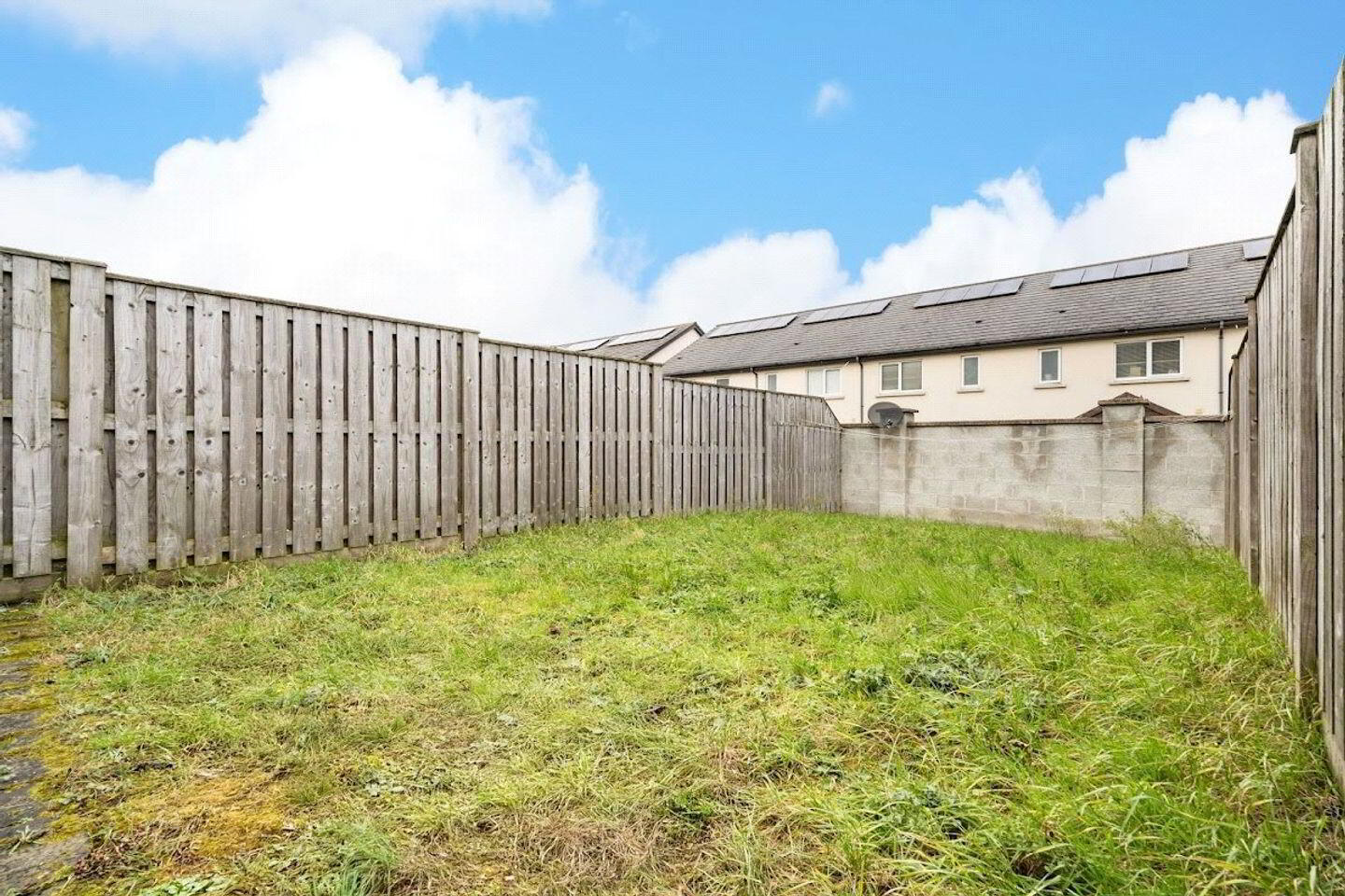 26 Saint Doolagh's Square 11 of 12