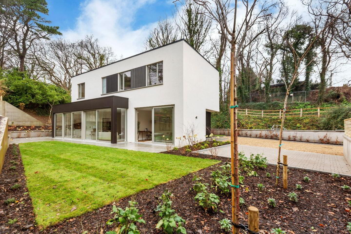 The Glebe, Brides Glen Road 21 of 22