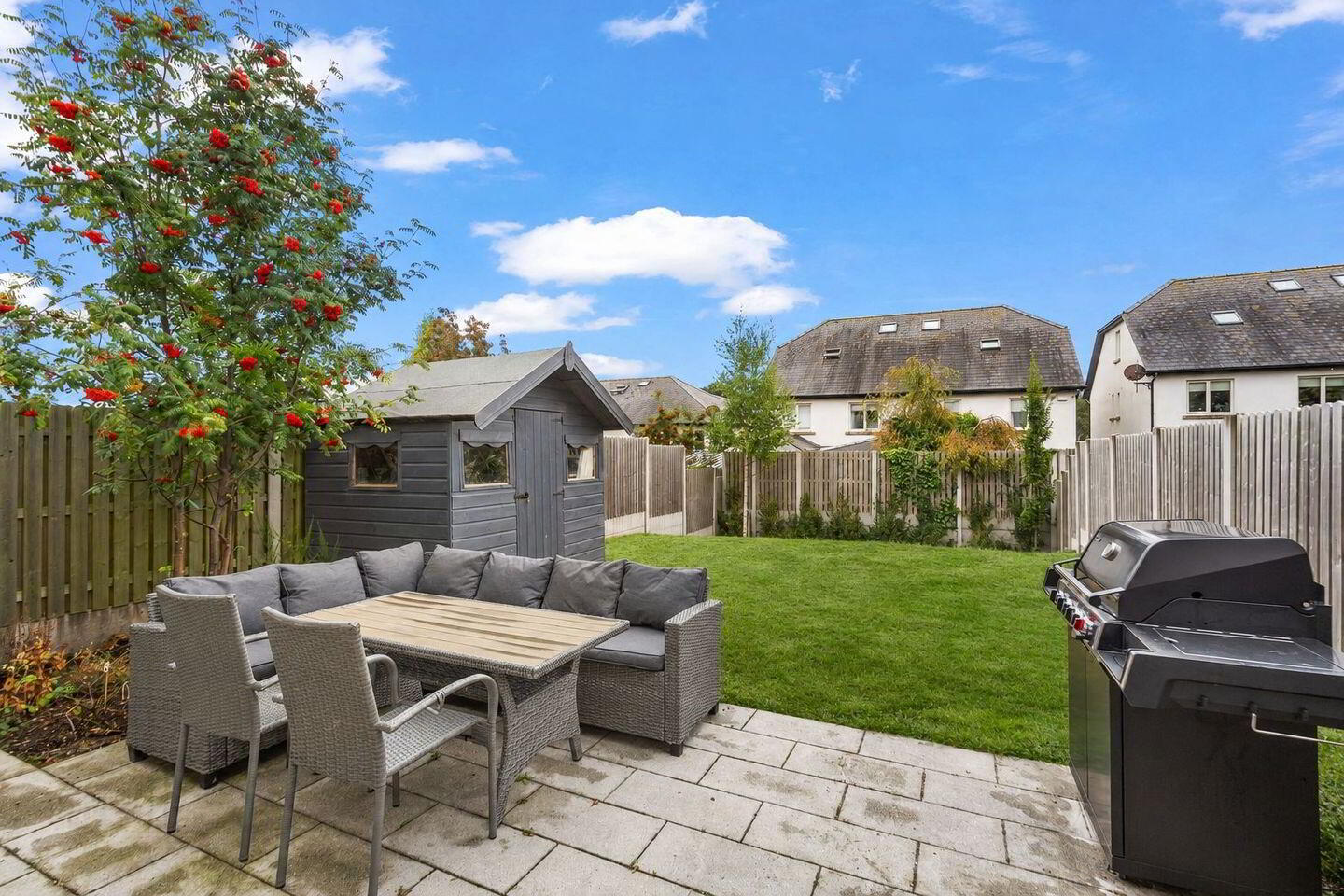 17 Archers Wood Green 14 of 15