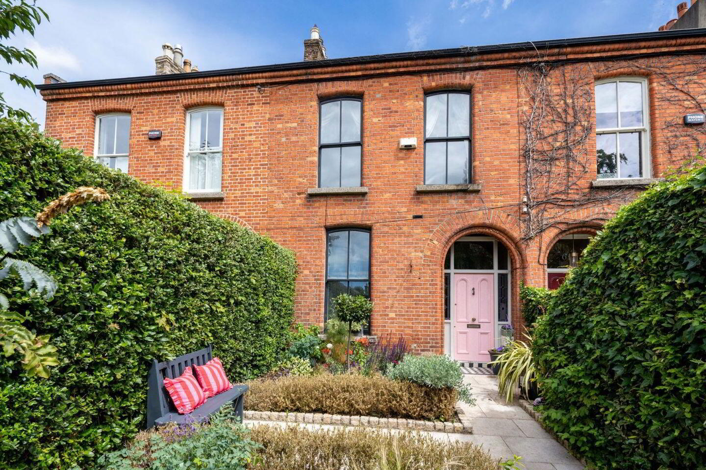 58 Sandford Road 1 of 26