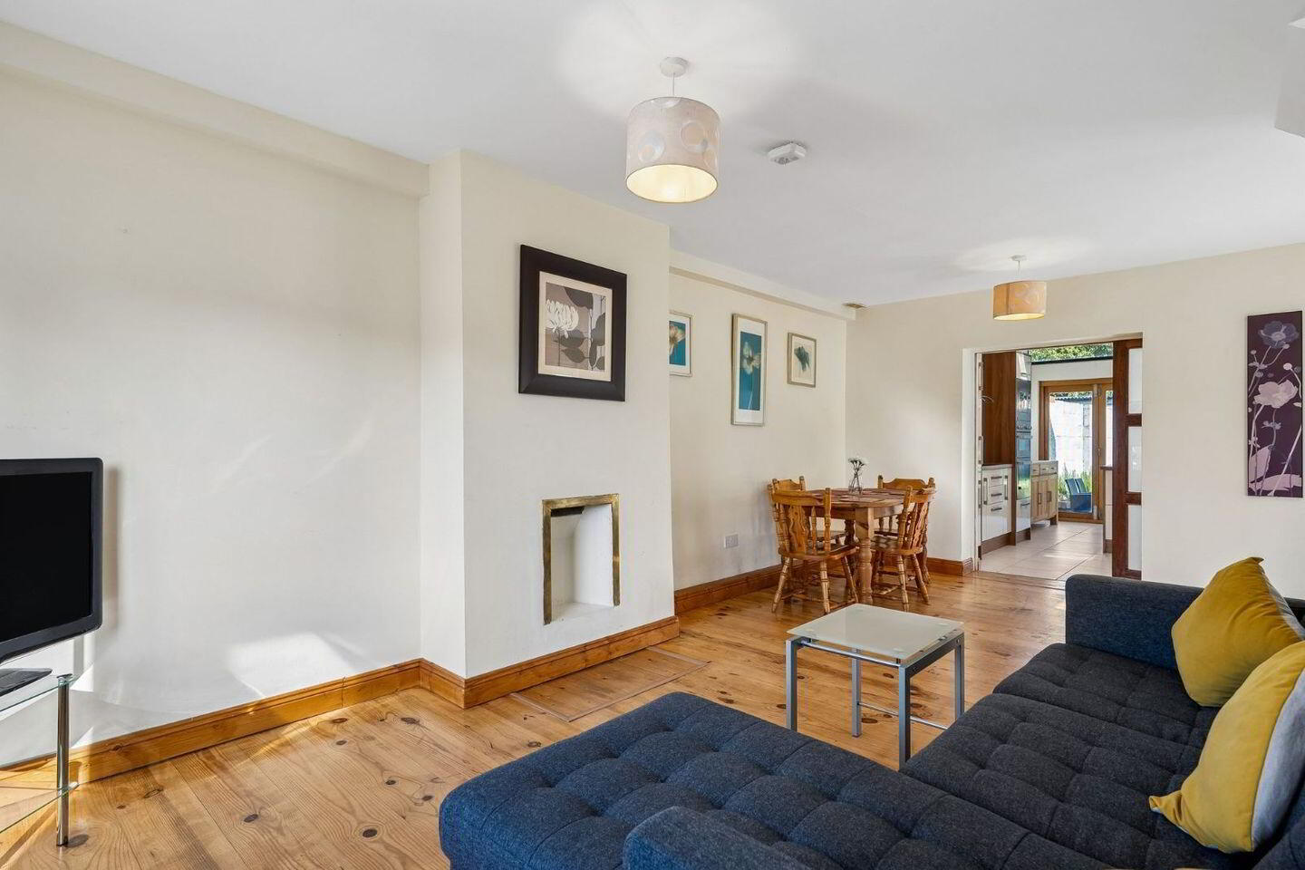 127 Leighlin Road 2 of 26