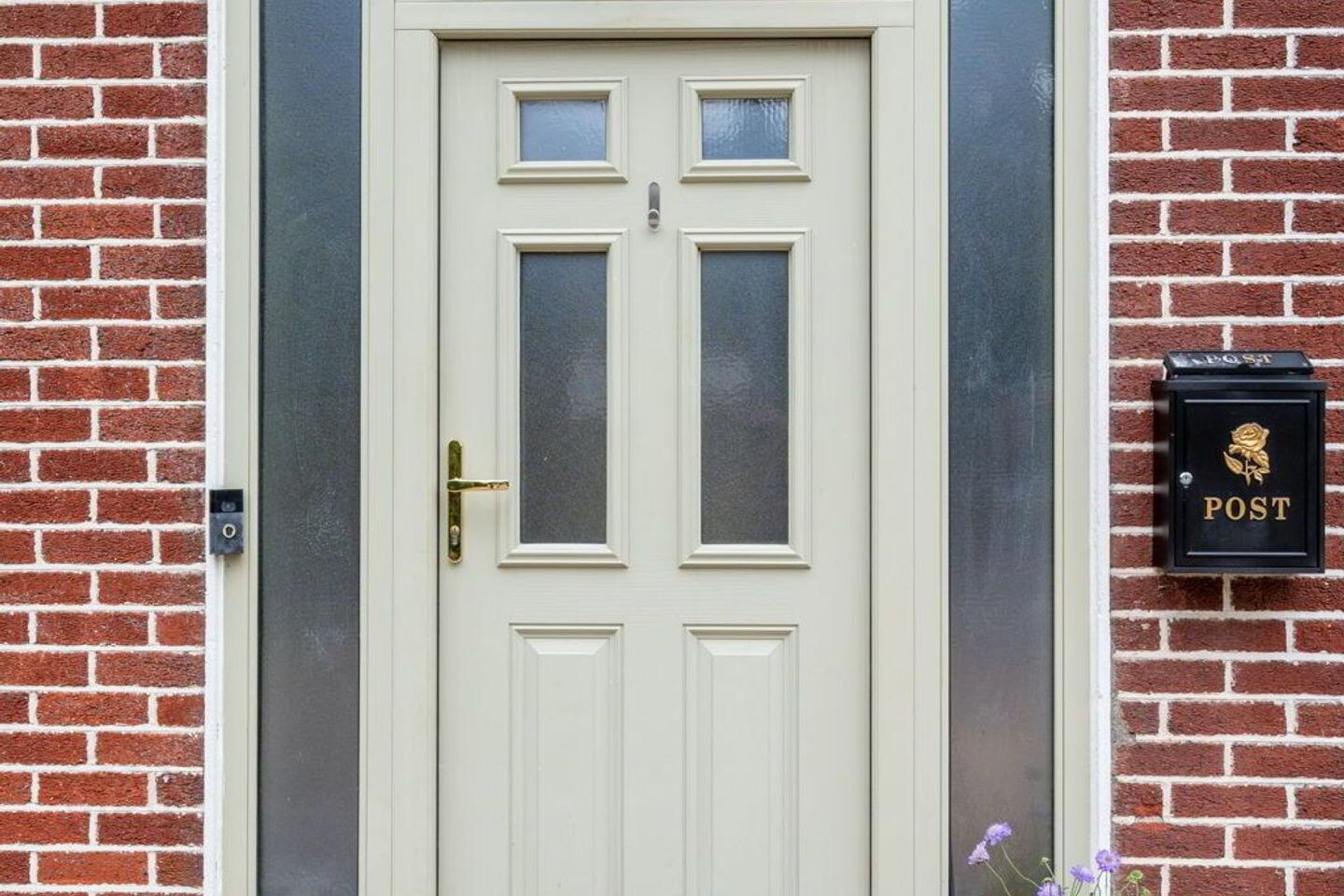 11 Dodder Park Road 2 of 37