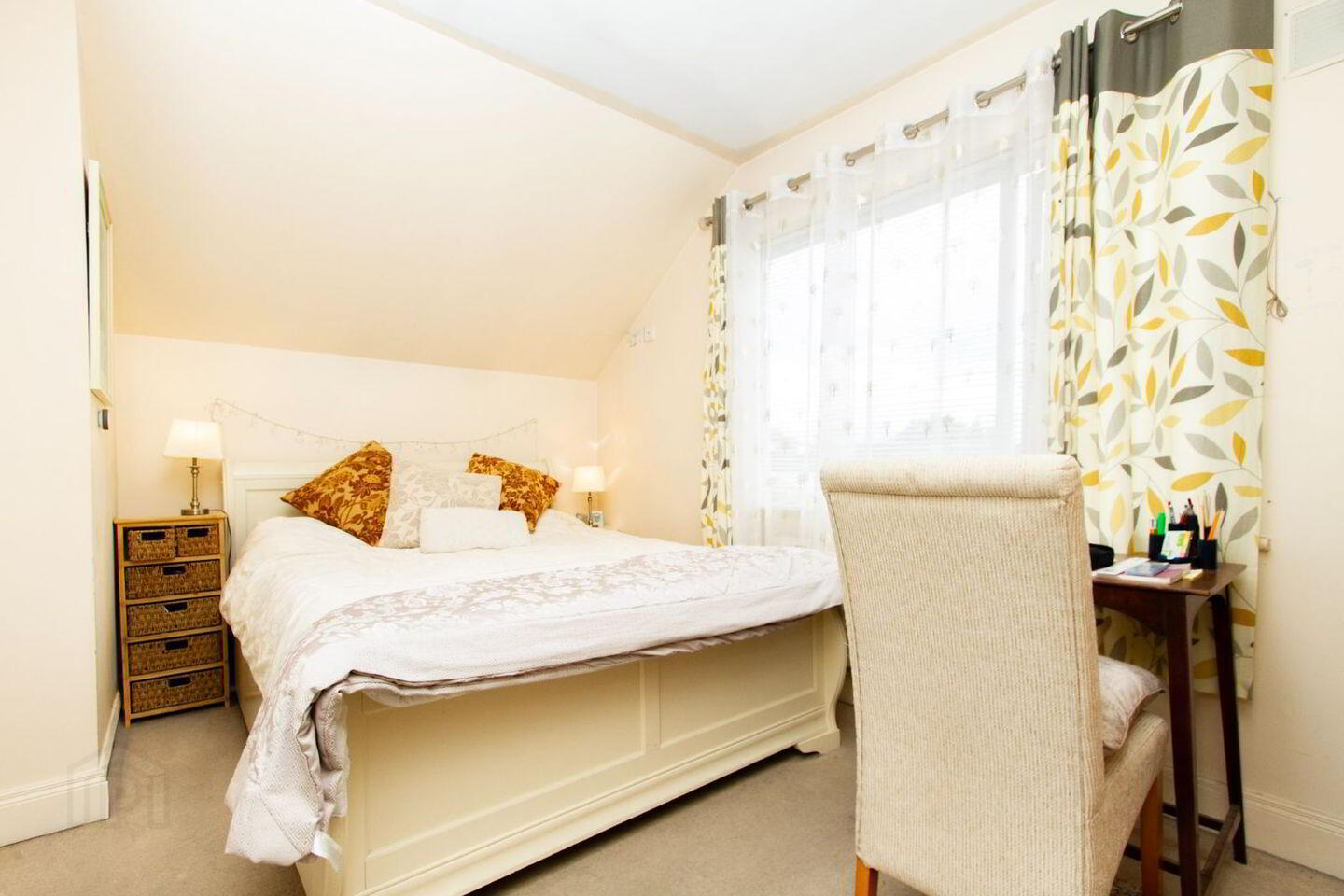 59b Cromwellsfort Road 11 of 12