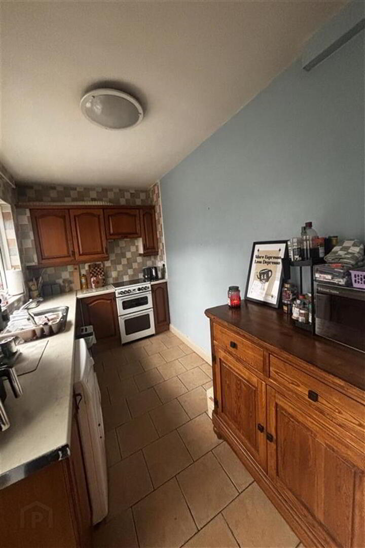 17 Farnham Street 3 of 16