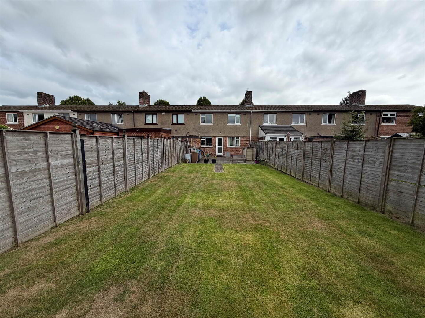 8 Month Lease @, 49 Thornhill Parade 11 of 11