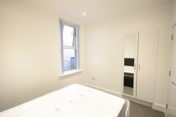 2, 21 Ulsterville Avenue 5 of 6