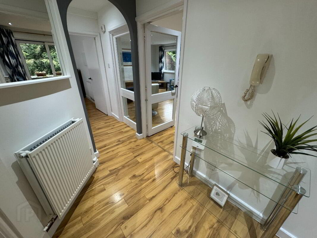 Apt 1 Block, 1 Stranmillis Mews 2 of 10