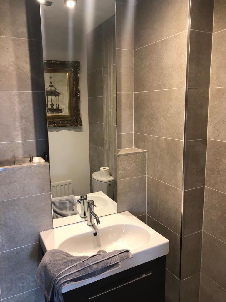 Apt 20b Ardmore Court, 2A Ardmore Avenue 9 of 10