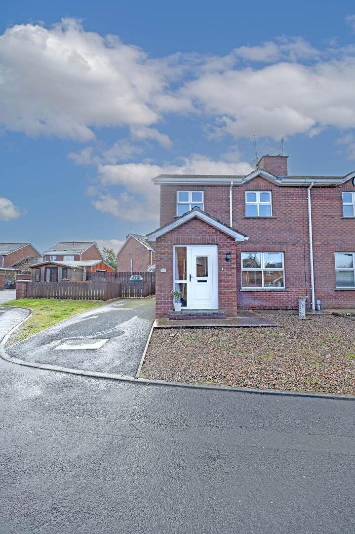 73 Larkfield Meadows 2 of 20