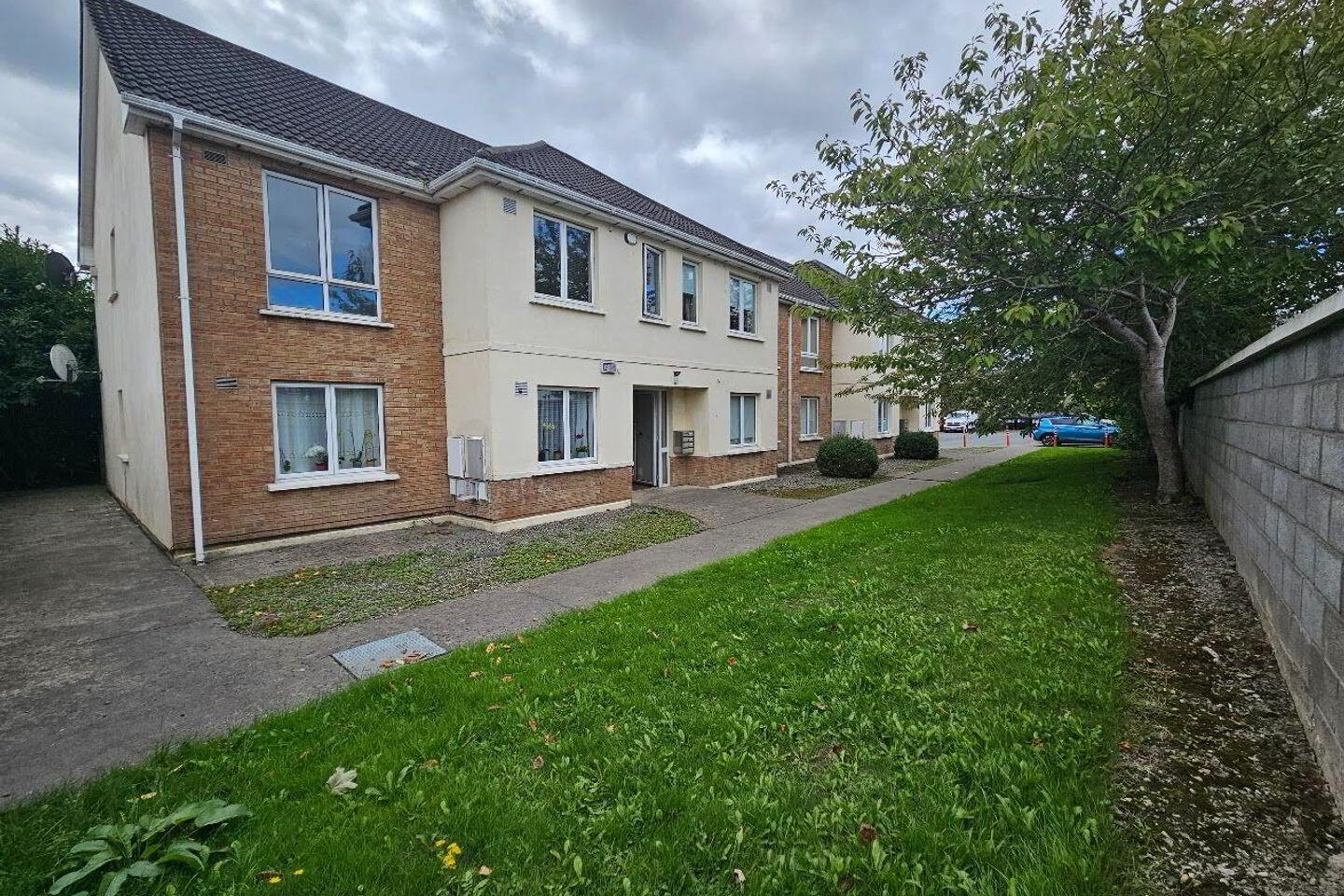 Apartment 4 Manor Court 42 of 43