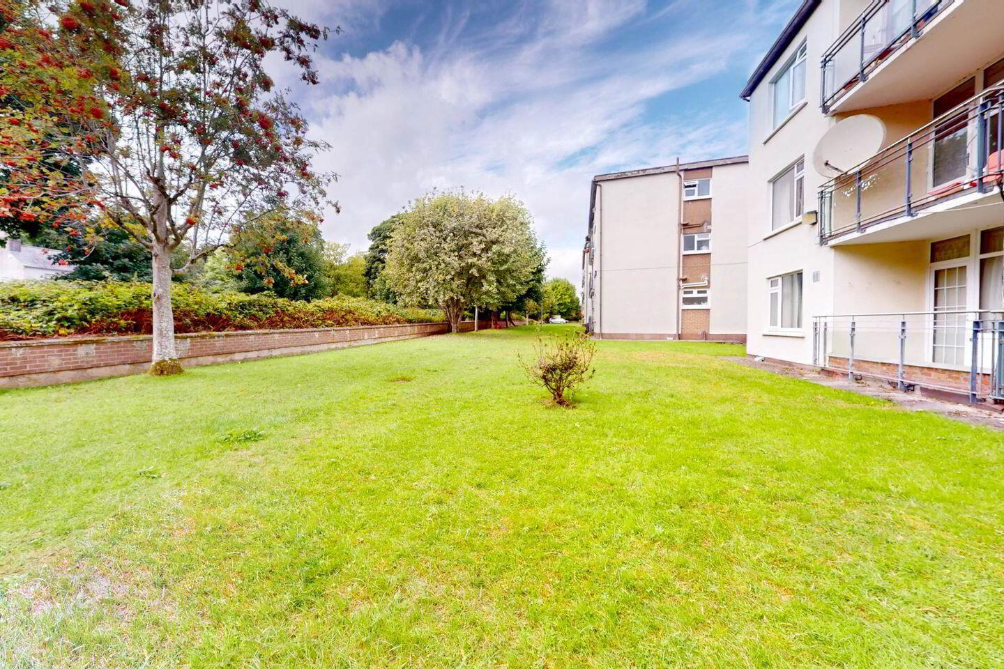 Apt 37 Park Crescent 11 of 12