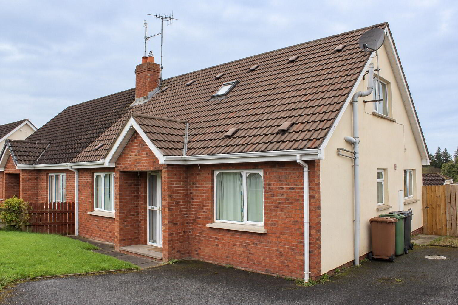 137 Abbey Park 2 of 25