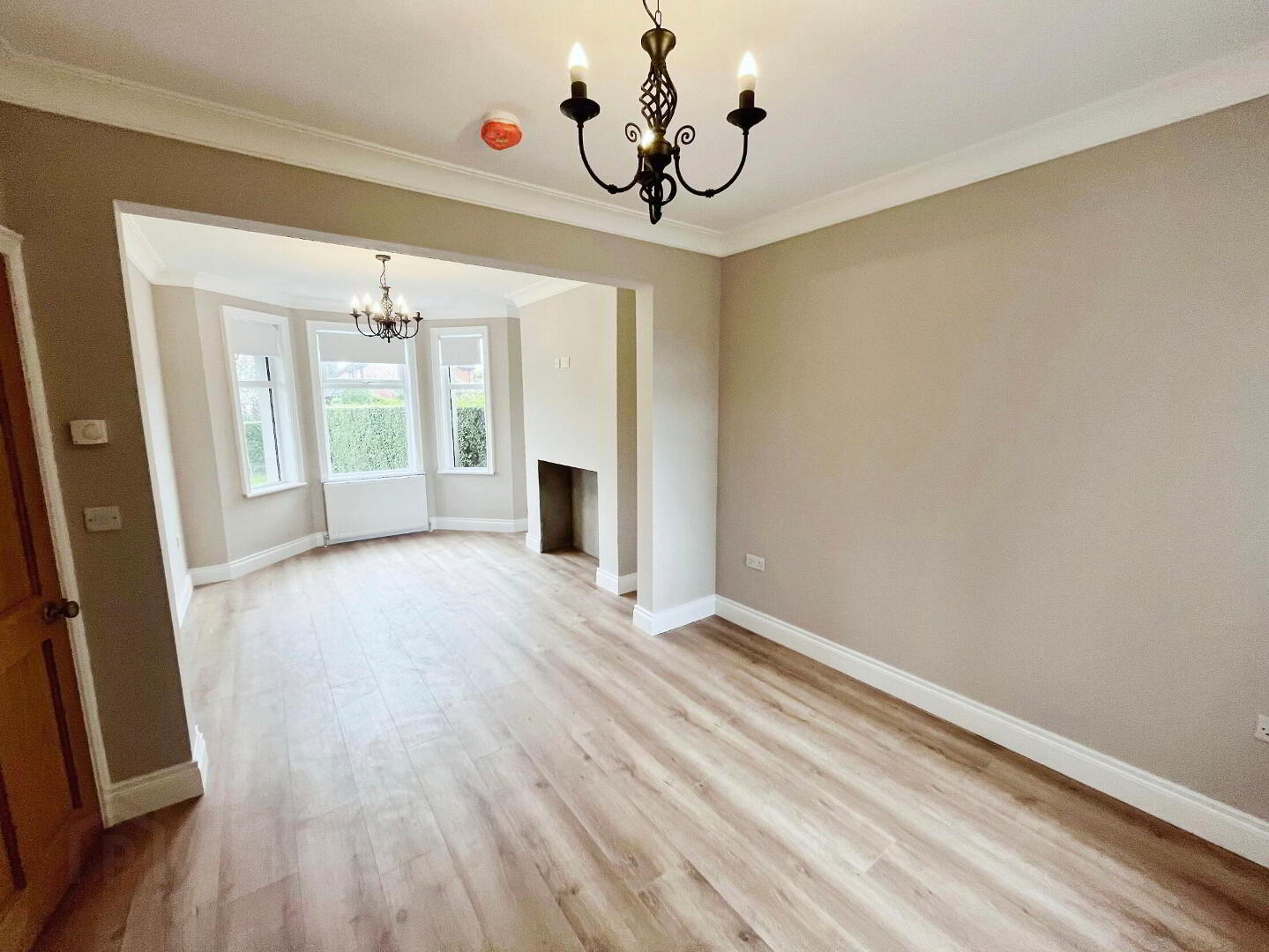 102 Hillsborough Road 3 of 16