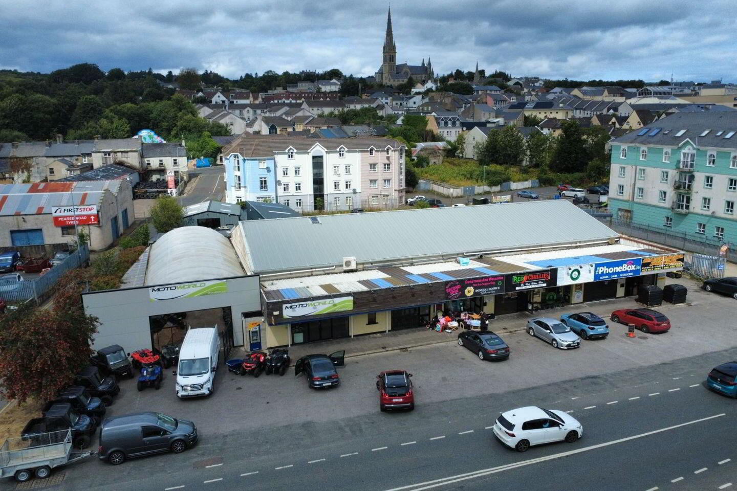 Larkins Retail Park 1 of 7