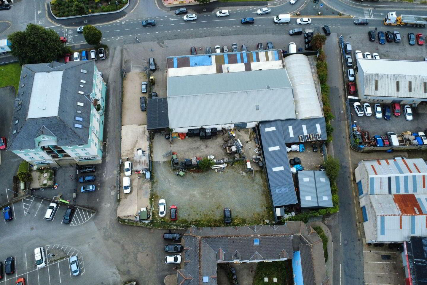 Larkins Retail Park 6 of 7
