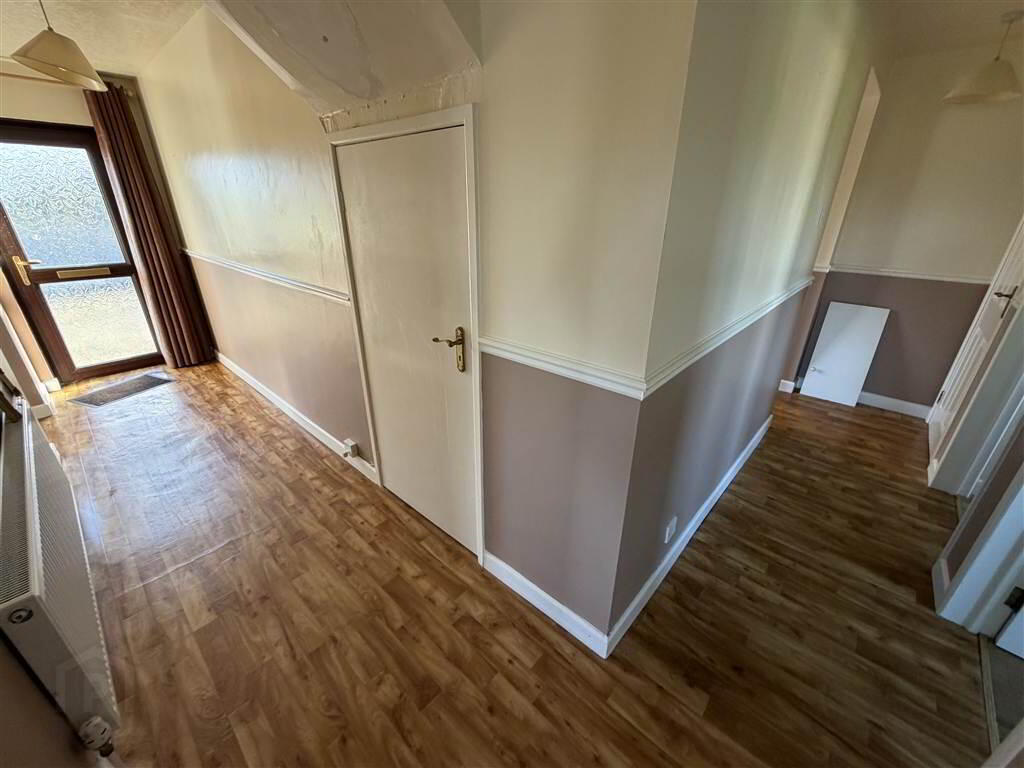 86 Windmill Road 3 of 16