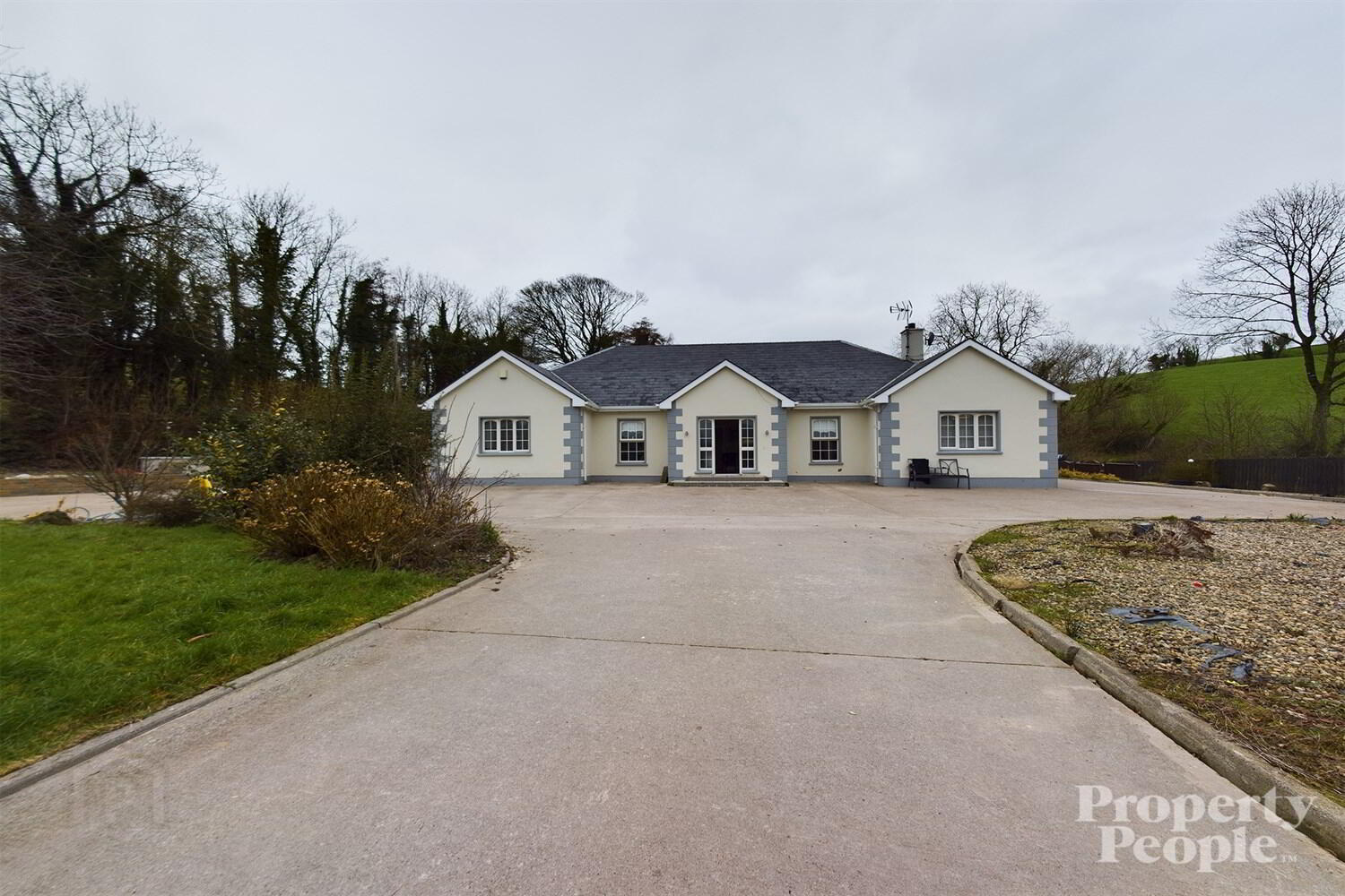 11 Loughrans Road 1 of 22