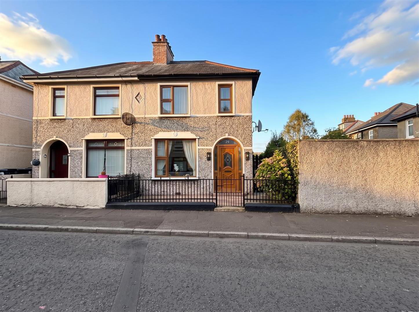 29 Harcourt Drive 2 of 18