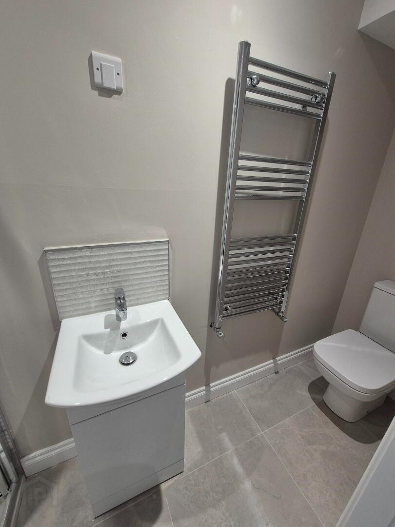 1-7, 18 Rusell Street 8 of 8