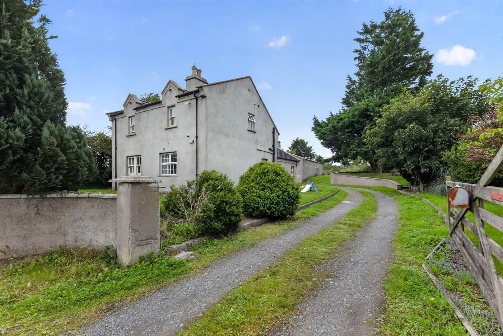 5 Carrowbane Road 2 of 15