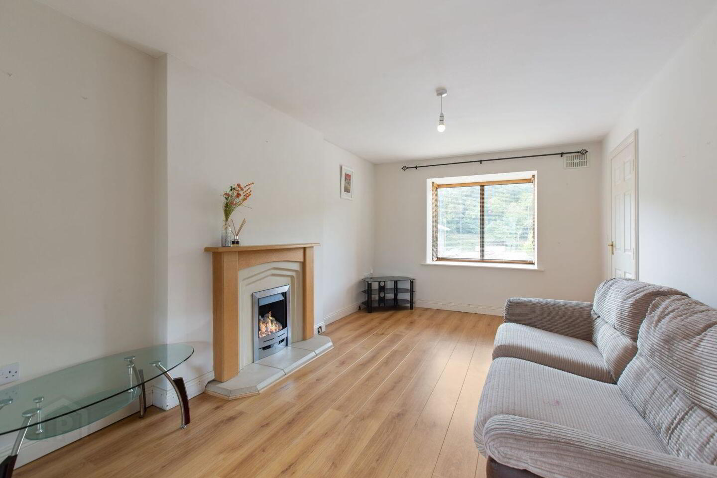 10 Highfield Court 3 of 13